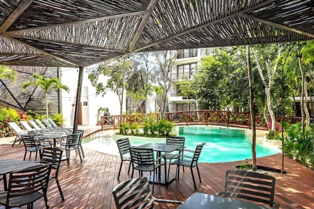 Apartment Near Beach+jungle Views. King Bed+220 Megs+2 Bikes *